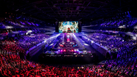 T1战队抵达德国柏林备战S15全球总决赛，Faker盛赞当地电竞氛围